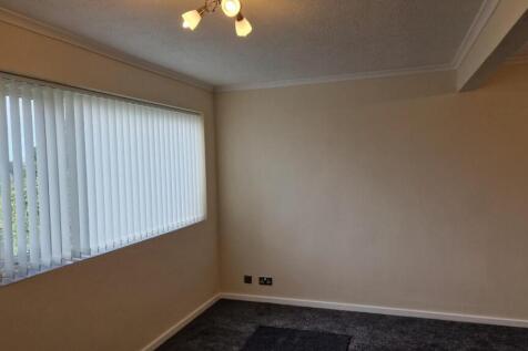 WhatsApp Image 2025-10-20 at 11.07.31_578f4927.jpg