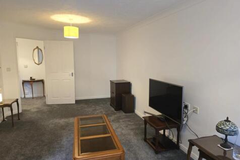 WhatsApp Image 2025-10-08 at 18.35.24_12a24497.jpg