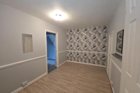 WhatsApp Image 2025-10-28 at 10.24.20_49b65213.jpg