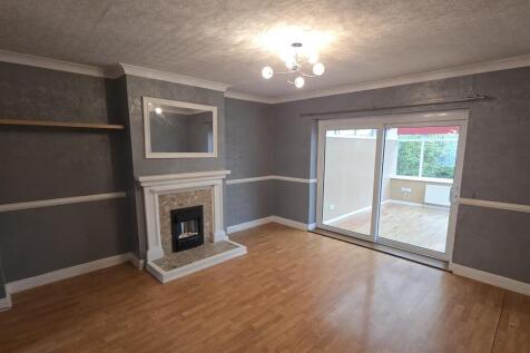 WhatsApp Image 2025-10-28 at 10.40.56_9920adcc.jpg