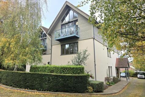 WhatsApp Image 2025-10-27 at 22.58.58_c2a720c4.jpg