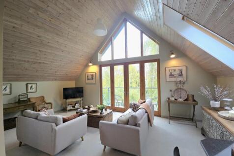 WhatsApp Image 2025-10-27 at 22.57.12_9f61bfb6.jpg