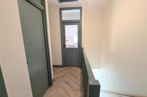 WhatsApp Image 2025-11-21 at 15.01.07_86ddf22d.jpg