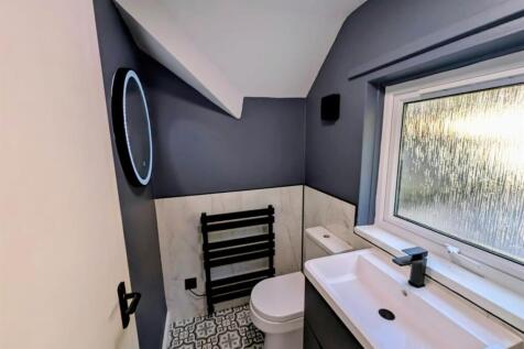 WhatsApp Image 2025-11-21 at 15.01.21_4587bb60.jpg