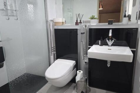 WhatsApp Image 2025-10-27 at 22.57.13_58c9a6aa.jpg