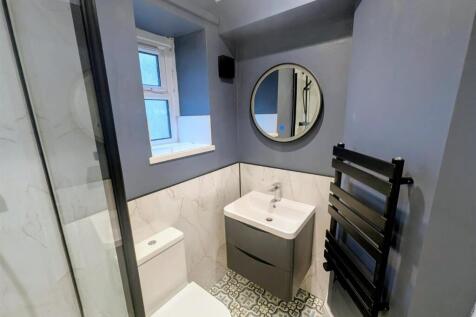 WhatsApp Image 2025-11-27 at 15.41.56_26e9d2a7.jpg