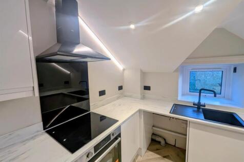 WhatsApp Image 2025-11-27 at 15.57.22_7b9938ef.jpg