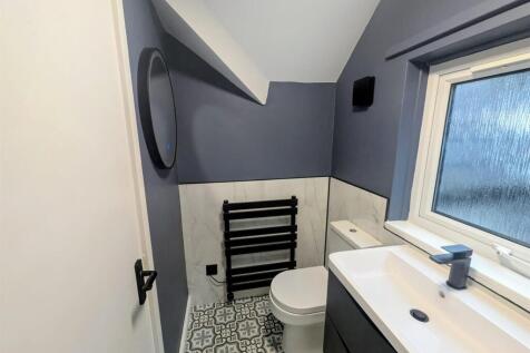 WhatsApp Image 2025-11-27 at 15.59.49_fe2cc5c9.jpg