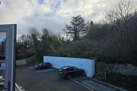 WhatsApp Image 2025-12-11 at 15.21.12_e421a53e.jpg