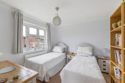 7Gatecombe10.jpg