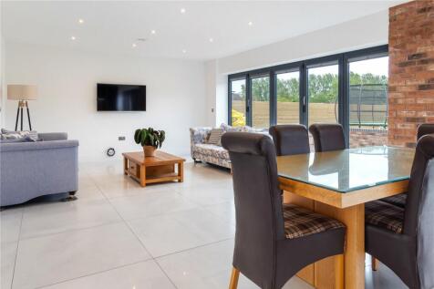 Kitchen/Living Room