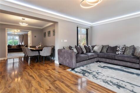 Sitting/Dining Room