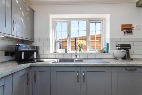 Kitchen/Living Area
