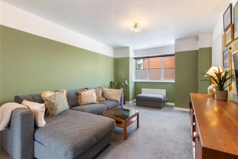 Lounge 3