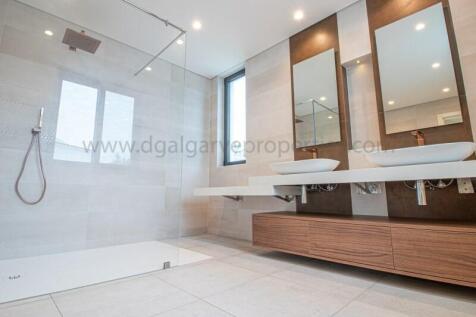 master_ensuite