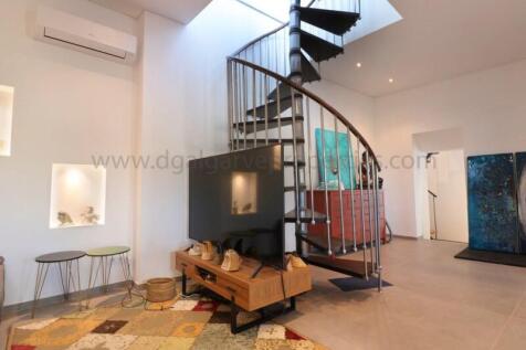 stairstoroofterrace