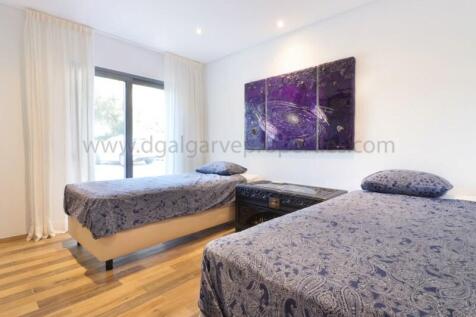 bedroom1