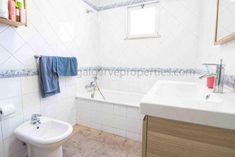 ensuite bathroom