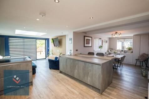 Open Plan Kitchen/Family/Dining Room