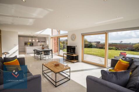 Family/Dining Room