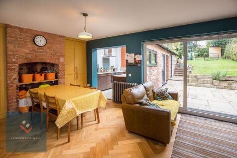 Dining/Family Room