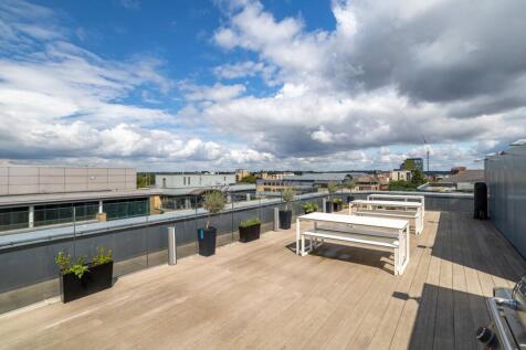 ClarendonRoadWatford056.jpg