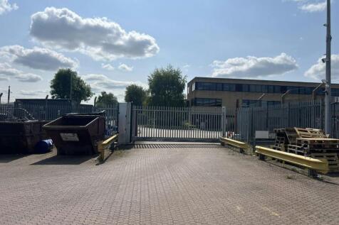 Entry Gate - Camford Way