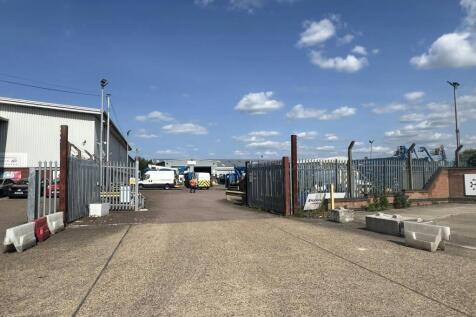 Entry Gate 2 - Camford Way