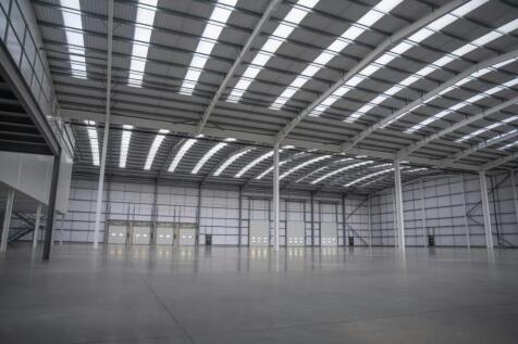 Tritax Unit 2 Symmetry Park Aston Clinton 281025 20.jpg