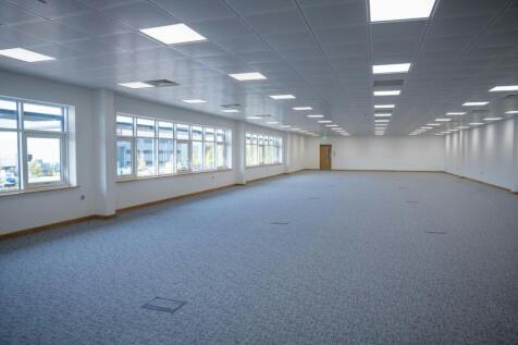 Tritax Unit 2 Symmetry Park Aston Clinton 281025 31.jpg