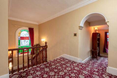 1st floor landing