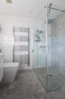 En Suite 1