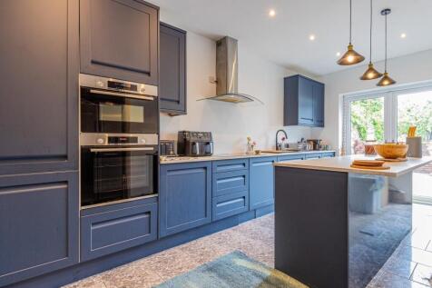 Kitchen 1 29 Smithies adjusted.JPG