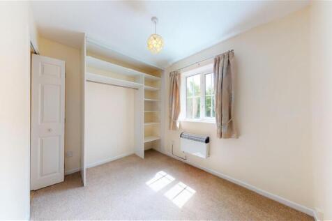 40 campbell bedroom 7.jpg