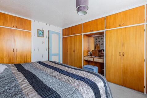 Wimbourne Crescent 14-18.jpg