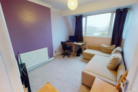 lounge1.jpg