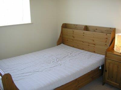 the courtlands 104 bed.jpg