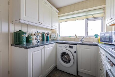 2 Vista Court-14.jpg