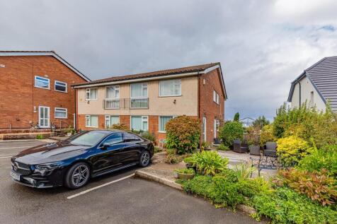 2 Vista Court-2.jpg