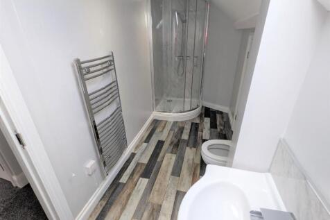 Shower Room.jpg