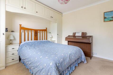 Bedroom-2-2.jpg
