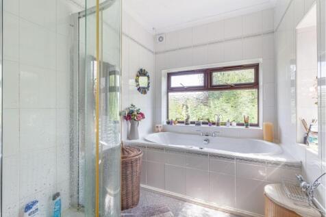 Bathroom-2.jpg