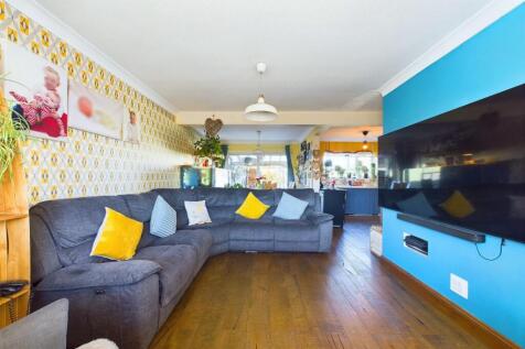 Open Plan Lounge / Diner