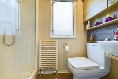Bathroom (Lodge)