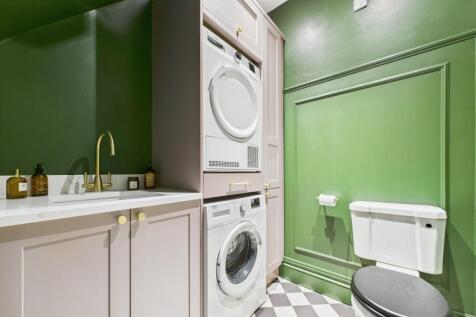 Utility / Cloakroom