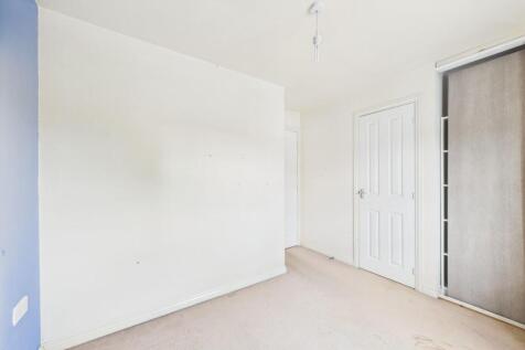 CAM04106G0-PR0133-STILL015.jpg