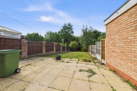 CAM04106G0-PR0154-STILL026.jpg