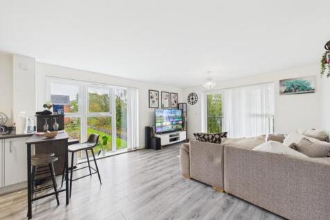 Open Plan Lounge Kitchen