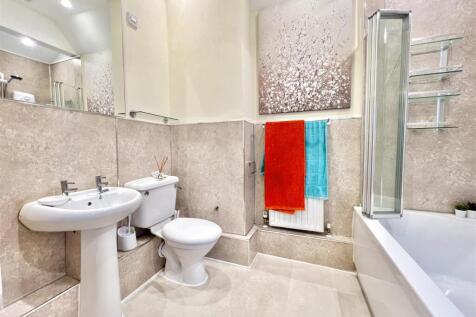 En Suite 2