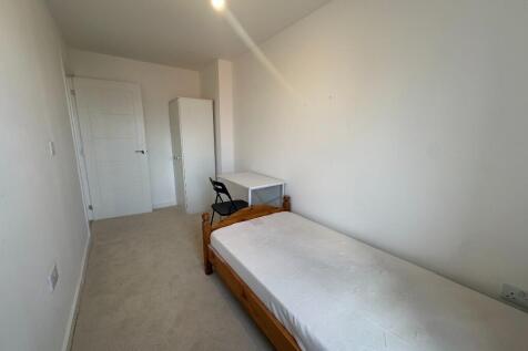 2/F bedroom 3